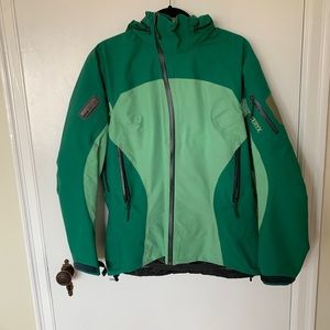 Arc’teryx womens hard shell gore-Tex Sidewinder jacket